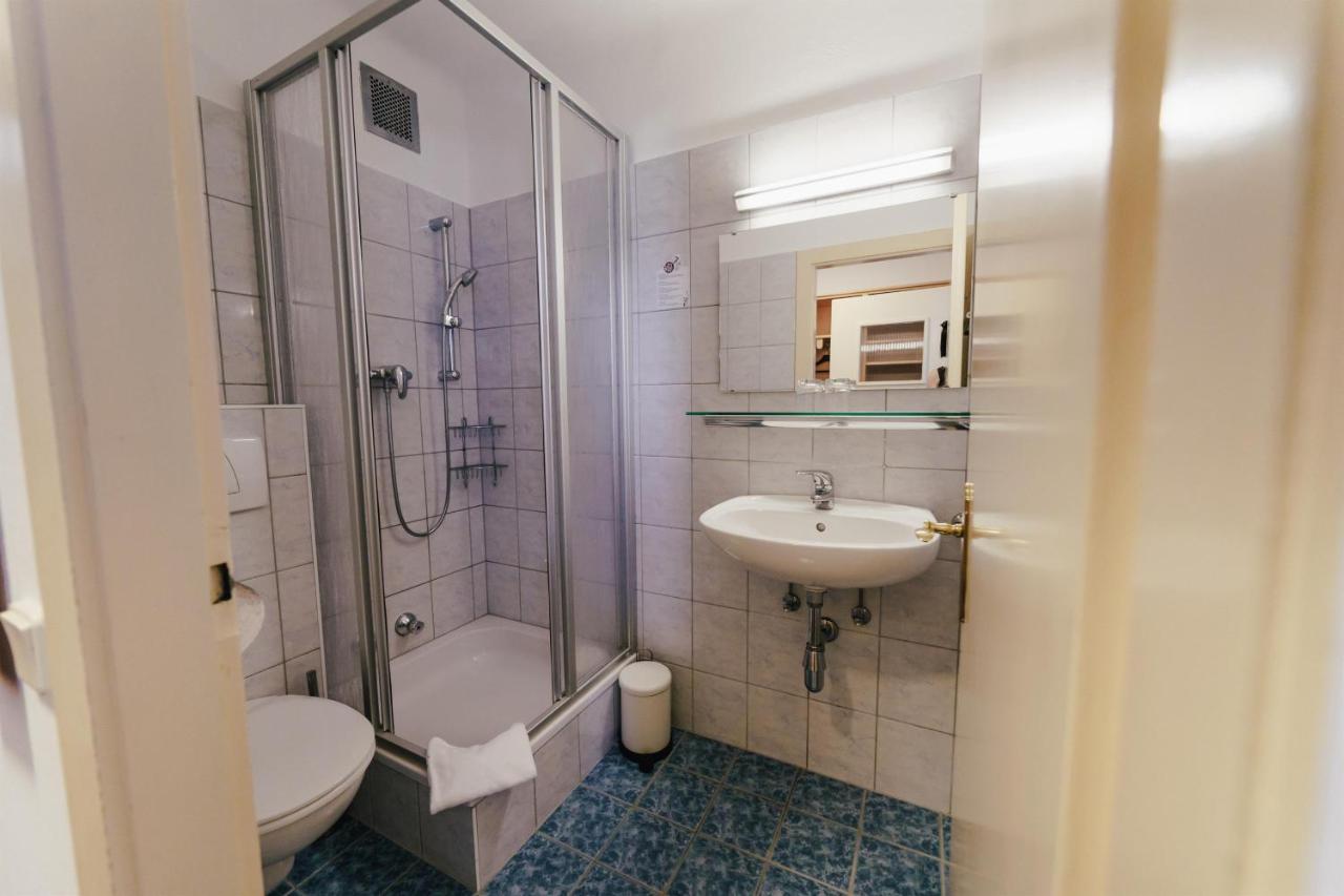 Gaestehaus Frank Hotel Velden am Wörthersee Buitenkant foto