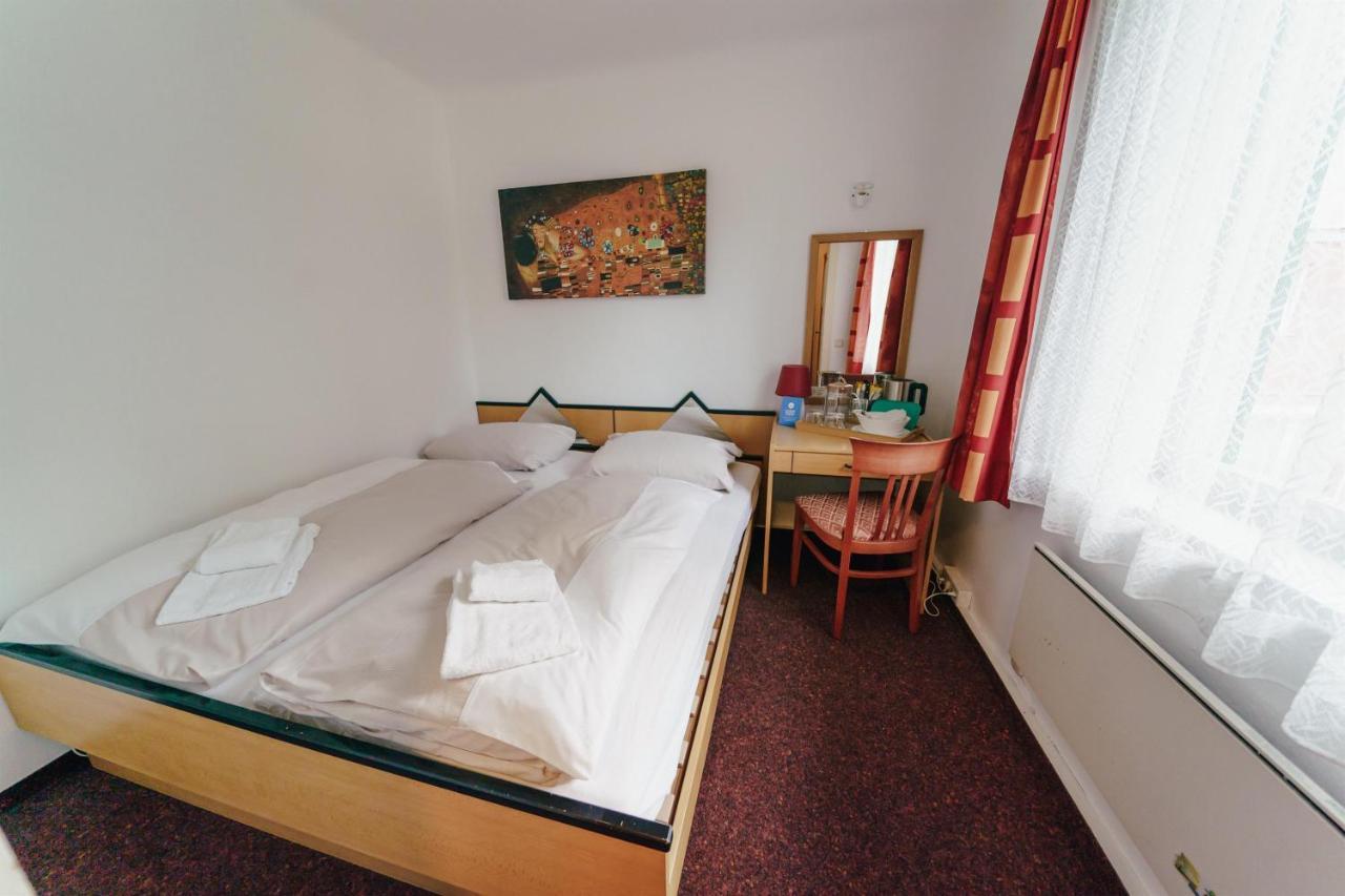 Gaestehaus Frank Hotel Velden am Wörthersee Buitenkant foto