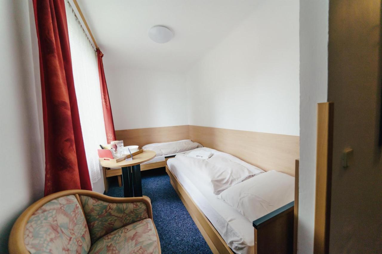 Gaestehaus Frank Hotel Velden am Wörthersee Buitenkant foto