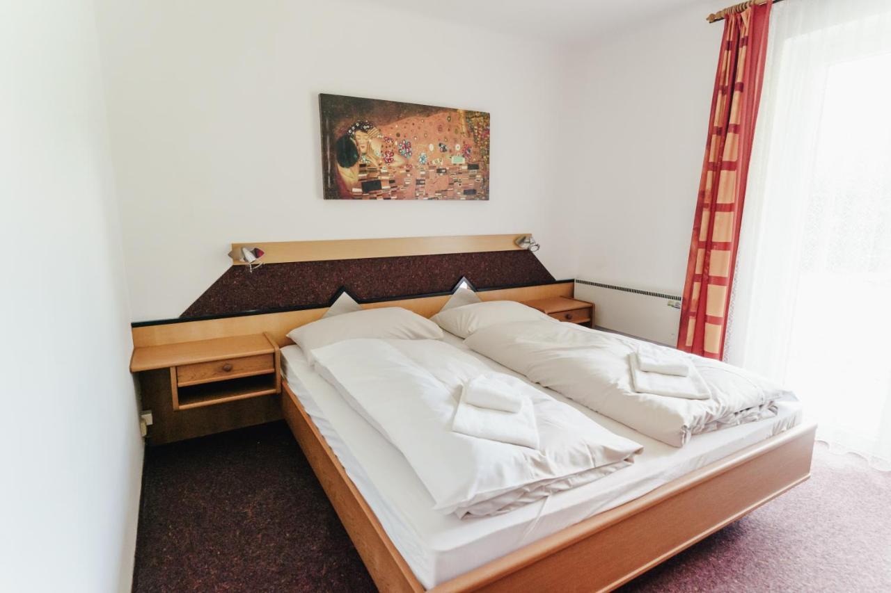 Gaestehaus Frank Hotel Velden am Wörthersee Buitenkant foto