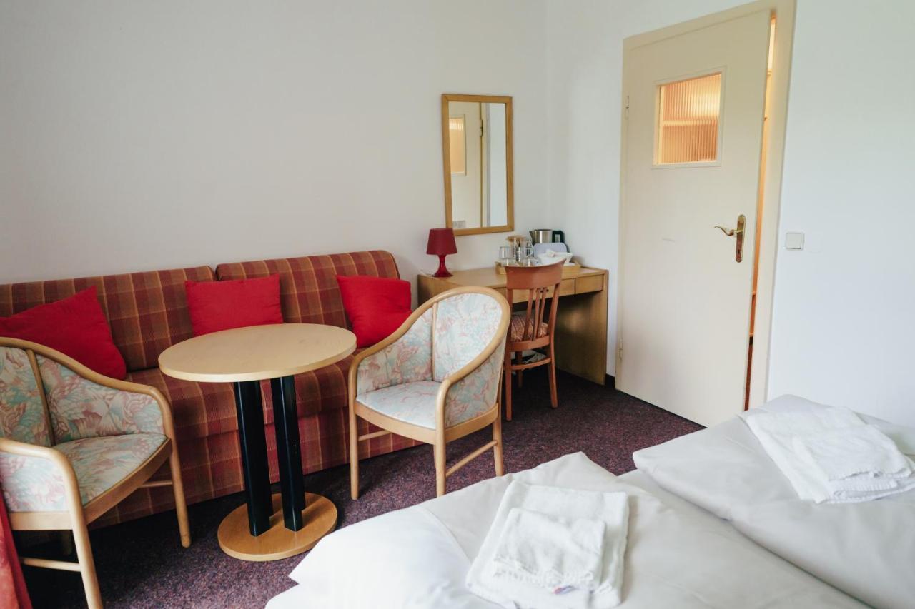 Gaestehaus Frank Hotel Velden am Wörthersee Buitenkant foto